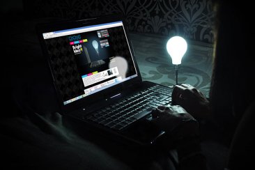 Bright Idea - USB-Powered Light Bulb